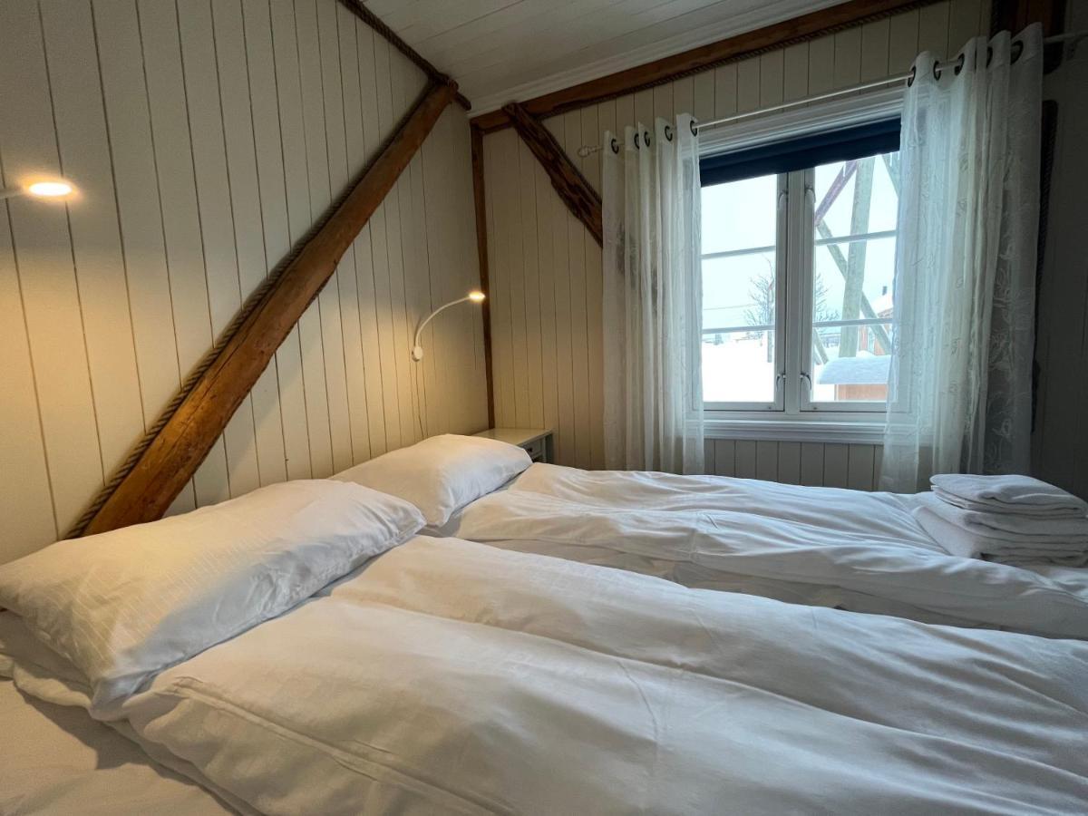 Sakrisoy Rorbuer Hotel Reine Kültér fotó